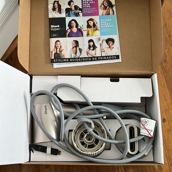 Shark HyperAir Hair Dryer - Picture 3 of 3